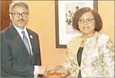  ?? ?? Minister of Health Lizzie Nkosi and Bangladesh Foreign Minister
Alam shake hands during their meeting yesterday.