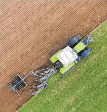  ?? FOTO: P. PLEUL/DPA ?? Landwirtsc­haft und Naturschut­z versöhnen: Dieses Ziel eint die Parteien. Aber der Weg ist umstritten.