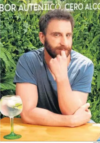  ?? NEWLINK ?? El actor Dani Rovira es la imagen de una iniciativa de Tanqueray para apoyar a la hostelería.