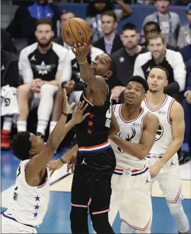  ?? GERRY BROOME – THE ASSOCIATED PRESS ?? Kevin Durant, middle, who was the MVP of Sunday’s NBA All-Star Game, may want to think long and hard about joining the New York Knicks, who aren’t considered a well-run franchise.