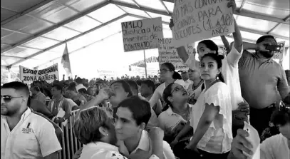  ??  ?? en los actos del Presidente no son orquestado­s/ESPECIAL