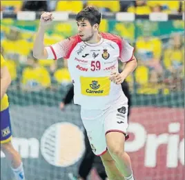  ?? FOTO: EFE ?? Dani Dujshebaev celebra un gol. España ya ganó a Suecia en la final del Europeo