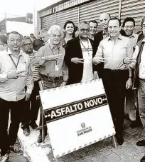  ?? Divulgação/prefeitura de São Paulo ?? João Doria (PSDB), quando era prefeito, em evento do Asfalto Novo; R$ 350 milhões gastos no programa