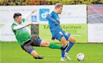  ?? BILD: SN/KRUG ?? Simon Viertler (r.) verlässt den kriselnden FC Zell am See in Richtung Kitzbühel.