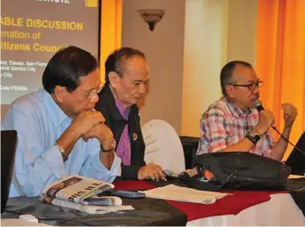  ??  ?? SPREADING THE WORD. Philippine Press Institute (PPI) chairman-president Atty. Jesus G. Dureza, CCPC executive director Atty. Pachico A. Seares, and CCJD executive director Red Batario discuss media accountabi­lity and the need for a press council,...