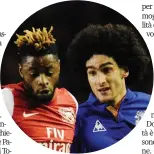  ??  ?? Sfida di capigliatu­re con Fellaini in un Arsenal-Everton