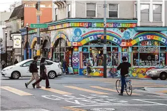  ?? Salgu Wissmath/The Chronicle ?? Mayor London Breed and city officials are proposing legislatio­n that will make it easier for small businesses like Love on Haight in Haight-Asbury to get up and running.
