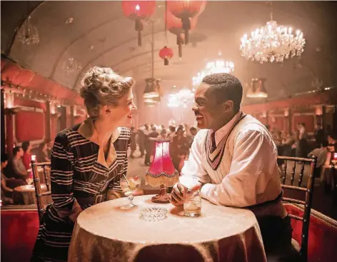  ?? FOTO: DPA ?? David Oyelowo als Seretse Khama und Rosamund Pike als Ruth Williams in „A United Kingdom“.