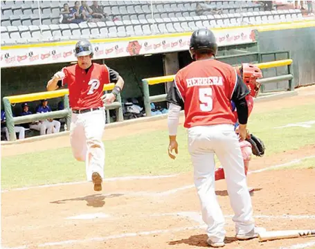  ??  ?? inician mal el torneo ante Inditos de Ciudad Juárez cayendo 10-2