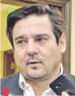  ??  ?? Enrique Salyn Buzarquis (PLRA) planteó sobre todo dudas respecto a la demora de Aduanas en presentar la denuncia.