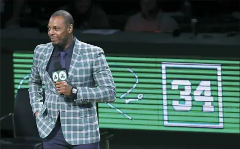  ?? Michael Dwyer/Associated Press ?? Former Boston Celtics star Paul Pierce addresses the crowd during a ceremony to retire his number after Boston’s 121-99 defeat Sunday against the Cleveland Cavaliers in Boston.