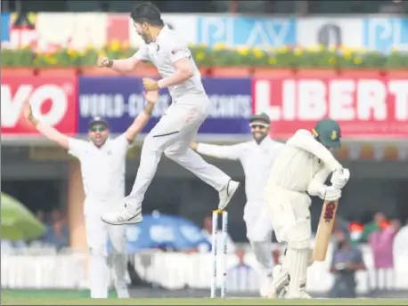  ??  ?? India captain Virat Kohli spoke highly about Umesh Yadav’s (in pic) fitness. “Look at Umesh field after a (bowling) spell, you can’t tell that he is a fast bowler.”
AP