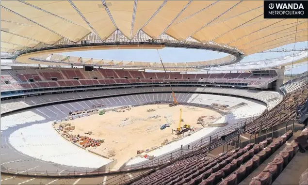  ??  ?? LLENAZO. El Wanda Metropolit­ano se llenará en la práctica totalidad de los partidos. Las obras en el interior siguen a buen ritmo.