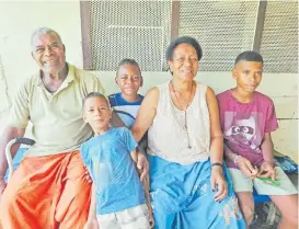  ?? PICTURE: TEMALESI VONO ?? Lido Kivi and wife Mareta with their grandchild­ren.