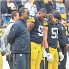  ?? USA TODAY SPORTS ?? The Steelers had a moment of silence for the synagogue victims before they played the Browns.