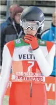  ?? FOTO: JOACHIM HAHNE ?? Der türkische Skispringe­r Fatih Arda Ipcioglu Ende 2017 beim Tournee-Auftakt in Oberstdorf.