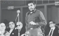  ??  ?? En la Conferenci­a de la OEA en Punta del Este, Uruguay, agosto de 1961.