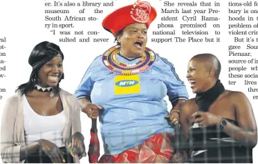  ?? / SA M U E L SHIVAMBU / GALLO IMAGES ?? Ex-Ajax No 1 supporter Gladys Gailey with Pirates fans at a match.