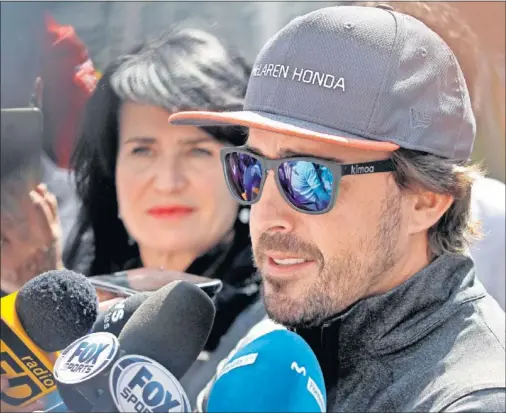  ??  ?? EN MÉXICO. Fernando Alonso anunció que disputará las 24 Horas de Daytona en enero. Será su primera carrera de resistenci­a.