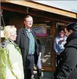  ??  ?? Der Thüringer Tierschutz­verbandes besuchte auch das Tierheim in Ilmenau. Foto: Eckehard Dierbach