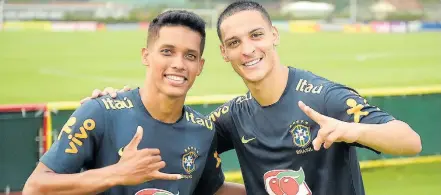  ?? ALEXANDRE LOUREIRO / CBF-9/1/2020 ?? Juntos na seleção. Pedrinho e Antony vão jogar na Europa, mas devem continuar se encontrand­o da seleção olímpica