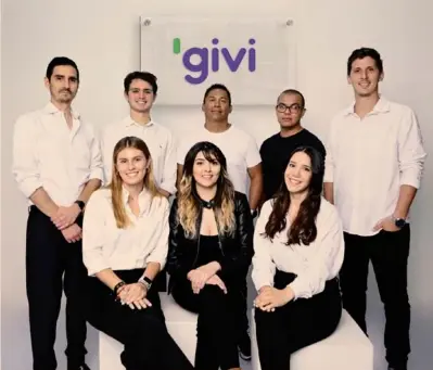  ?? CORTESÍA ?? El equipo de Givi: Pietro Sudasassi, Xóchilt Báez, Byron Quirós, Daniela Rodríguez, Alexander Rosales, Lucia Tretti, Alejandro Ocampo y Roberto Artavia.