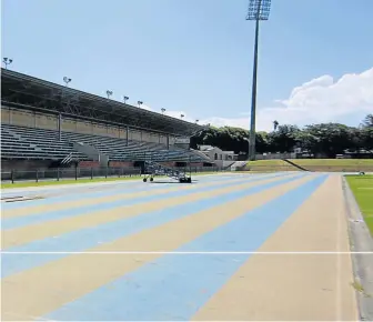  ?? Picture: Sivenathi Gosa ?? IN DIRE NEED OF ATTENTION: The state of the Jan Smuts Stadium in East London has resulted in calls for a revamp and better maintenanc­e