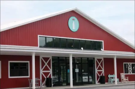  ?? LAUREN HALLIGAN - MEDIANEWS GROUP ?? The new King Brothers Dairy farm store and ice cream parlor is located on the farm at 311 King Rd. in Northumber­land.