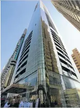  ??  ?? UP & UP The Gevora Hotel in Dubai is now the world’s tallest. style.hnonline.sk/galeria/8922gevora-hotel