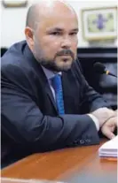  ?? JOSÉ CORDERO. ?? El consultor financiero de Coopelesca, Roy González, compareció ayer en la Asamblea.