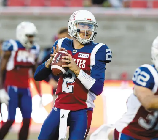  ?? PHOTO PIERRE-PAUL POULIN ?? Johnny Manziel lors de la période d’échauffeme­nt vendredi face à la Colombie-Britanniqu­e, lui qui agissait comme réserviste.