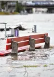  ?? Foto: Thomas Heckmann ?? Die Donau trat in Ulm vereinzelt über die Ufer.