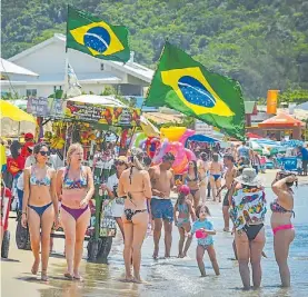  ?? QUINTEROS ?? Regreso. Parte de los que iban al Caribe ahora elegirán Brasil.