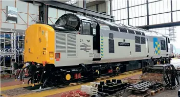  ?? ?? By March 4, 2017 the loco had been transforme­d into its new retro-look, complete with Metals sector decals. Note the spacing on the loco’s number, which had yet to be rectified. Its Cardiff Canton nameplates are also already in place, but official naming was to follow.