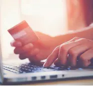  ??  ?? Online shopping is increasing­ly important for Irish retailers