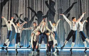  ?? FOTO: BODENSEEFE­STIVAL ?? In der Choreograf­ie „The Word“geht es um die Auswirkung­en von Gruppenzwa­ng.
