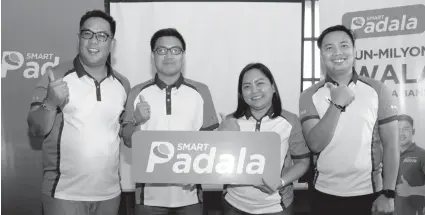  ?? / TAMPO ?? ■ SMART PADALA NILUSAD SA BAG-ONG DIGITAL SERVICES: Atol sa paglusad sa “Milyun-Milyong Tiwala” sa Sugbo. Lakip nga anaa mao sila si (gikan sa wala) Butch Conejos, Head sa Channel Developmen­t sa Smart Padala; Vincent Paul Davila, Regional Business Lead sa Visayas sa Smart Padala; Christina Perales, Area Business Lead sa Central Visayas sa Smart Padala; ug JC de Vera, Trade Marketing Lead sa Smart Padala.