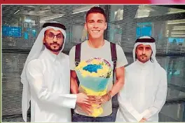  ??  ?? Moreno llegó a Qatar para firmar su nuevo contrato.