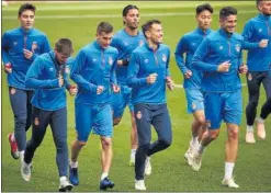  ??  ?? ENTRENAMIE­NTO. Los jugadores del Girona, en una sesión reciente.