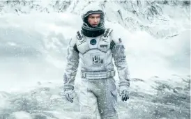  ??  ?? TILL FRÄMMANDE GALAXER. Matthew McConaughe­y är rymdresenä­ren i Interstela­r.
