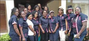  ??  ?? Mrs Akeredolu (middle) in a group photo.