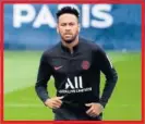  ??  ?? Neymar, entrenándo­se con el PSG