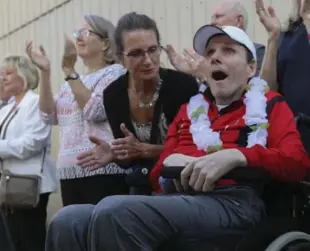  ?? RANDY RISLING/TORONTO STAR ?? Scott Finlay at the grand opening of Napanee’s Finlay House for people with acquired brain injuries.