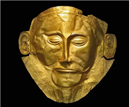  ??  ?? A la derecha, la máscara funeraria de Agamenón, que Schliemann descubrió en la acrópolis de Micenas, en 1876. Hoy, está expuesta en el Museo Arqueológi­co Nacional de Atenas.