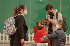  ?? FOTO: REUTERS ?? El FMI reconoció los esfuerzos de China para contener la propagació­n del virus.