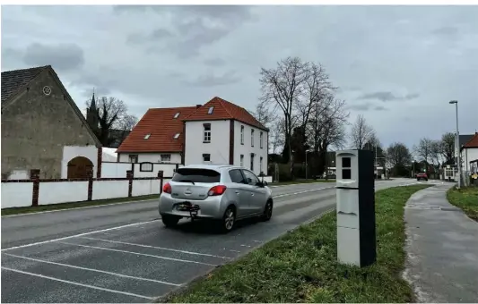  ?? RP-FOTO: MGR ?? Einer von bald 30 kreisweit: Dieser „Starenkast­en“steht in Nütterden.