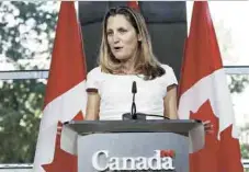  ??  ?? Trabadas. La canciller canadiense, Chrystia Freeland, calificó como “duras” las negociacio­nes con EU ante su inflexibil­idad de ceder.