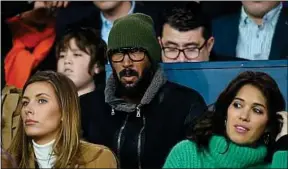  ??  ?? Nicolas Aneka dans les tribunes du Parc des Princes lors de PSG-Losc.