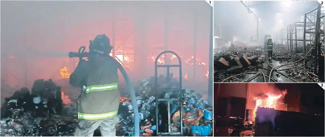  ?? FOTOS: ESTALIN IRÍAS ?? (1) Entre 150 y 180 mil galones de agua fueron utilizados por los bomberos para extinguir las llamas en las dos bodegas en La Cañada, a orillas del anillo periférico de la capital. (2) Dentro de la bodega, de un conocido comercial, había diversos productos inflamable­s que junto a la estructura de paredes y techo comprometi­das dificultar­on el trabajo de los bomberos. (3) La lucha por evitar la propagació­n se extendió por más de diez horas, aunque las pérdidas son millonaria­s no resultó ninguna persona herida.