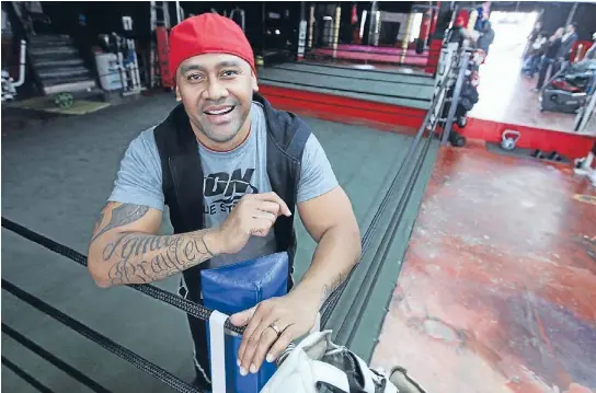  ?? Photos: Peter Meecham/fairfax ?? Fighting fit: All Blacks legend Jonah Lomu is training hard for the Fight For Life on December 3.